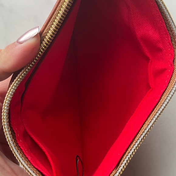 EUC Dooney & Bourke Pink Croc Embossed Slim Wristlet Clutch Purse - Picture 16 of 16